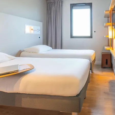 Ibis Budget Saint-Etienne Centre Gare Chateaucreux Exterior photo